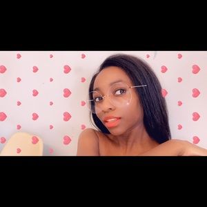 Meet your Posher, Alissa